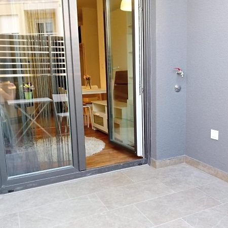 Apartment Paola With Free Private Parking Place Split Exterior photo